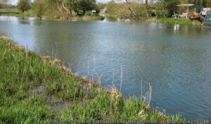 A view of the edge of the Evenlode Triangle where the Evenlode meets the Thames